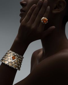 LOUIS VUITTON ®
